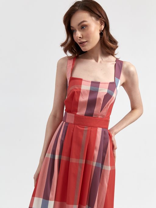 Сарафан с открытой спиной