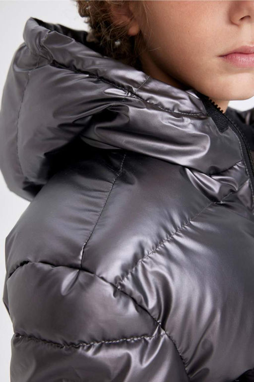 Пуховик с водоотталкивающим капюшоном и флисовой подкладкой для мальчика - Defacto фото 4