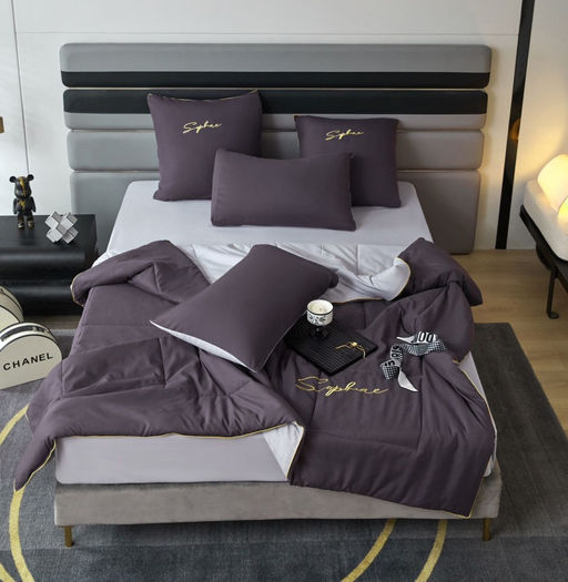 Одеяло Mency средней плотности однотонное с простыней на резинке и наволочками ODMENOR06