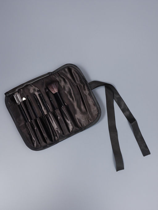 Набор кистей для макияжа SMOKY, 7 шт., чехол на завязках, чёрный