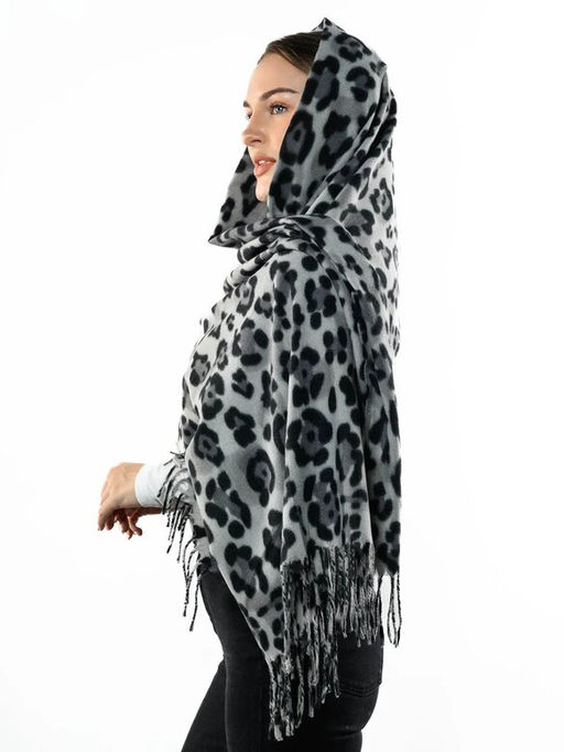 Яркий палантин с анималистичным принтом - Pretty mania фото 5