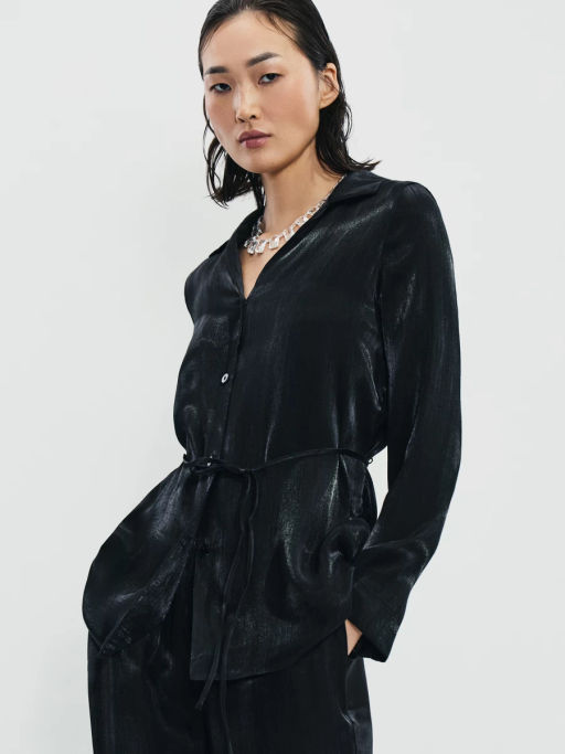 Блузка из вискозы с тонким поясом / Zarina