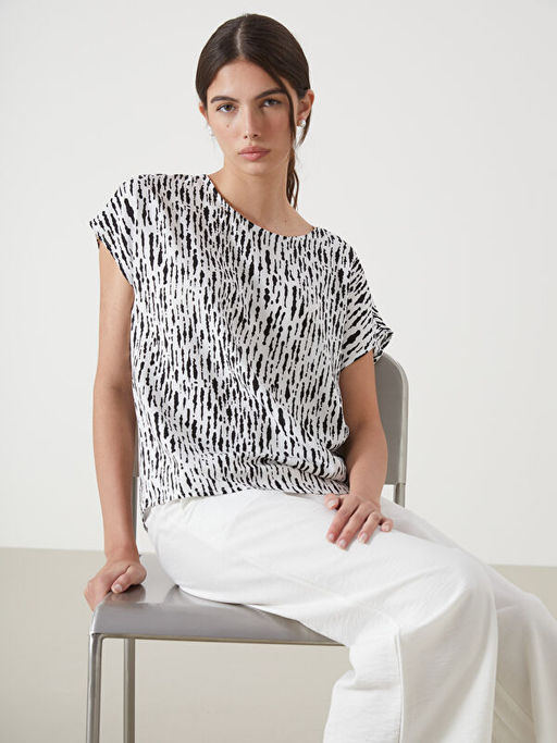 Bisiklet Yaka Desenli Kad?n Bluz