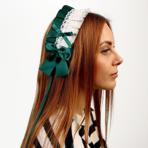 Карнавальная повязка Лолита, зелёная с белым кружевом