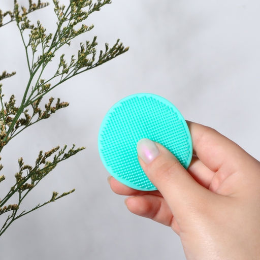 Щётка для умывания «Круг», силиконовая, на присоске, d=5.5 см, бирюзовая