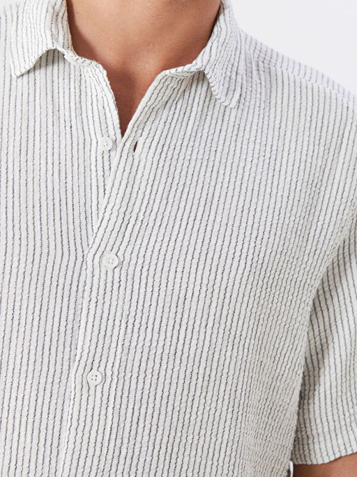 Regular Fit K?sa Kollu ?izgili M?slin Erkek G?mlek