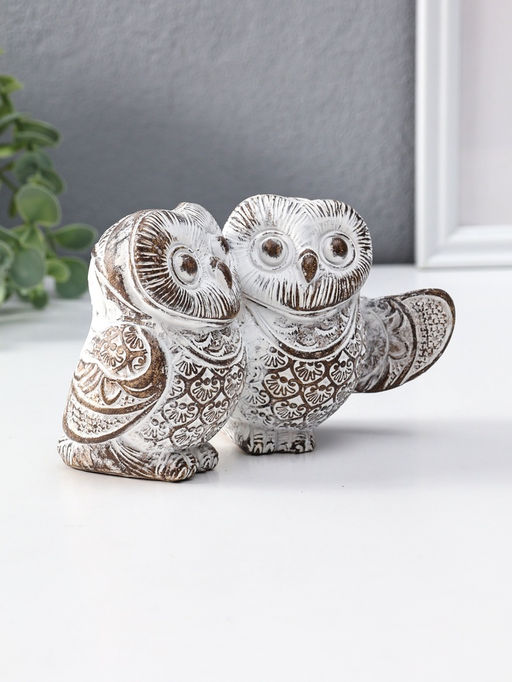 Сувенир полистоун "Совята- объятия" белый с золотой патиной 13,7х8х8,7 см