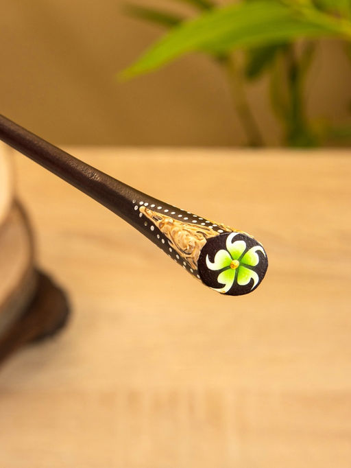 Шпилька для волос «Цветок», 17 см, дерево албезия, коричневая, зелёная