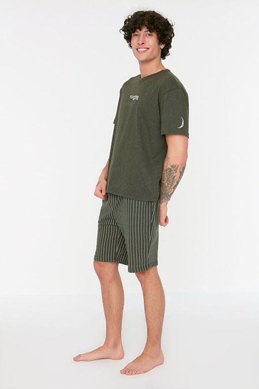 Haki Regular Fit Bask_l_ _rme Yazl_k _ortlu Pijama Tak_m_ THMSS21PT1005 - Trendyolmilla фото 2
