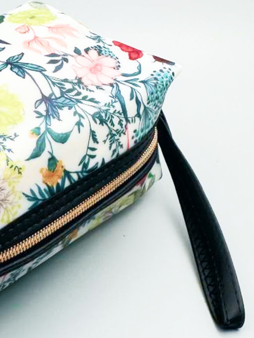 Sunflower Косметичка-пенал женская непромокаемая 1605, разноцветные цветы и травы фото 3