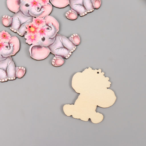 Цена за 10 шт. Декор для творчества дерево Слонёнок с цветным венком, 4.1?3.5?0.3 см