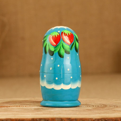 Матрёшка «Земляничка», голубое платье, 3 кукольная, 10-12 см