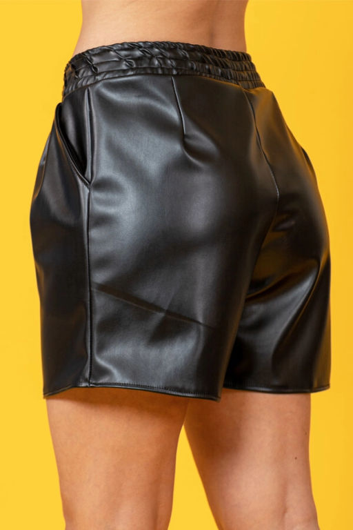 Шорты женские, цвет черный