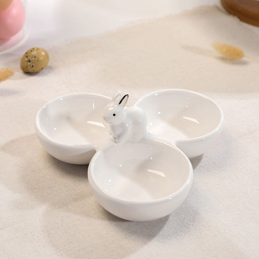 Менажница 3 ячейки Доляна Зайка в золотом, 16.5?7.5 см, доломит, белая