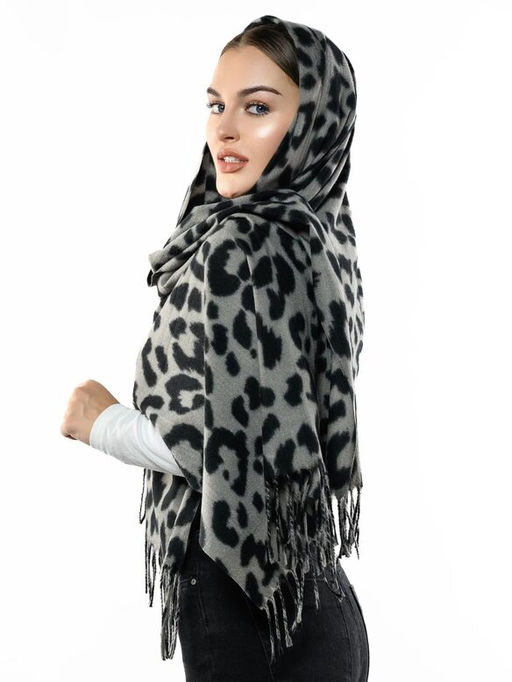 Яркий палантин с анималистичным принтом - Pretty mania фото 4