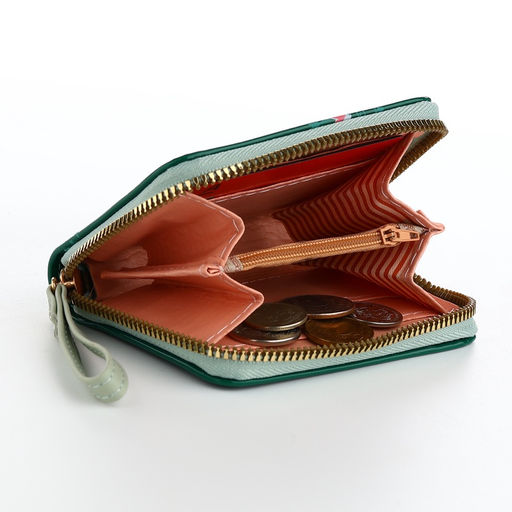 Кошелёк женский на молнии с ремешком, лакированный, зелёный