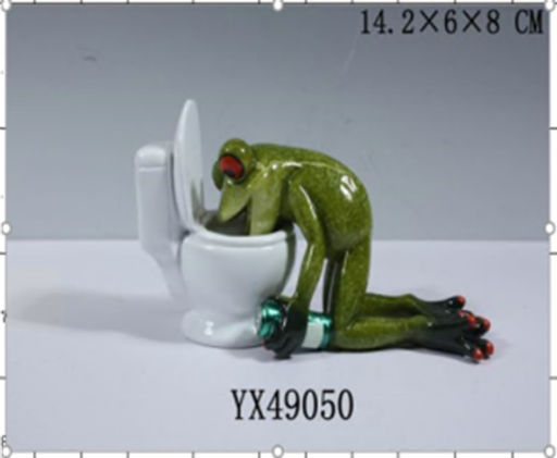 Фигурка Лягушка с унитазом / YX49050 /уп 24/