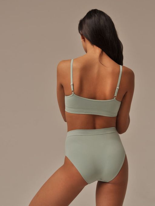 Топ на тонких регулируемых бретелях с чашечками - My фото 28