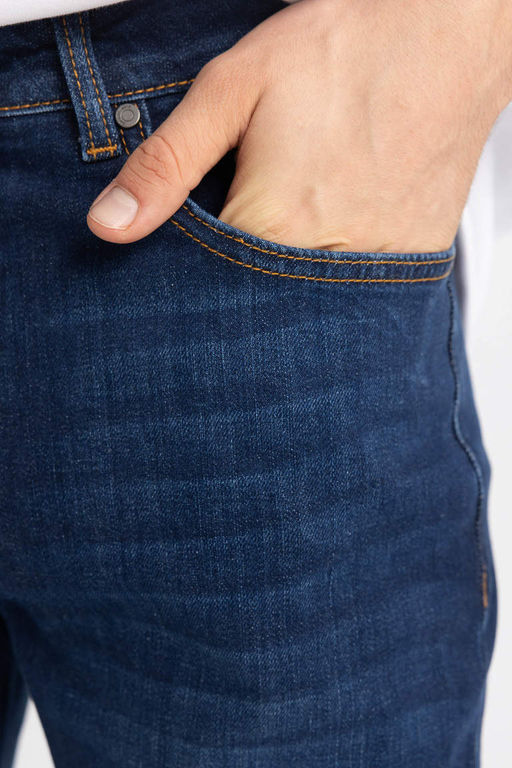 Джинсовые брюки Sergio Regular Fit Normal Mold с нормальной талией и зауженными штанинами - Defacto фото 5