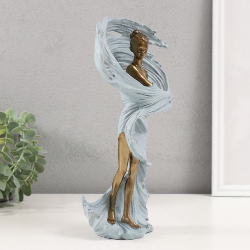Сувенир полистоун "Золотая девушка в вихре" 17х9х27,5 см
