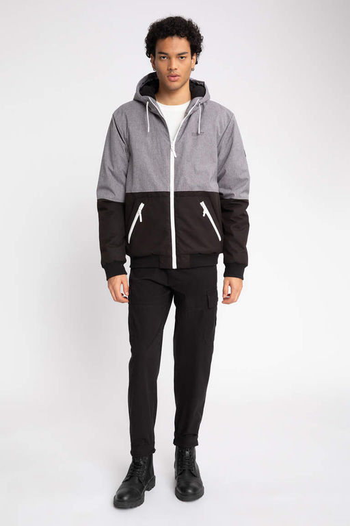 Водоотталкивающее пальто приталенного кроя с капюшоном на флисовой подкладке из искусственного меха - Defacto фото 2