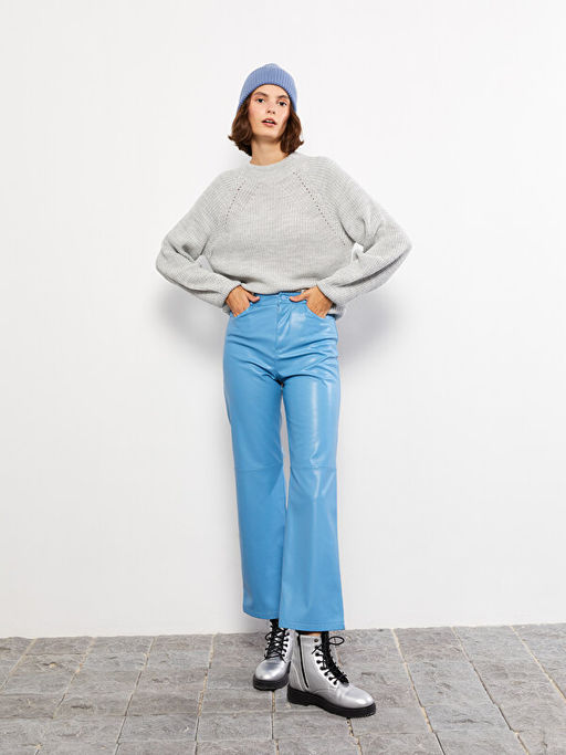 Dik Yaka Kendinden Desenli Kad?n Triko Kazak