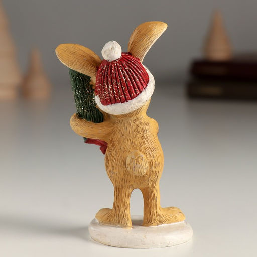 Фигурка полистоун «Зайка в шапке с ёлочкой», 5×4.5×10 см