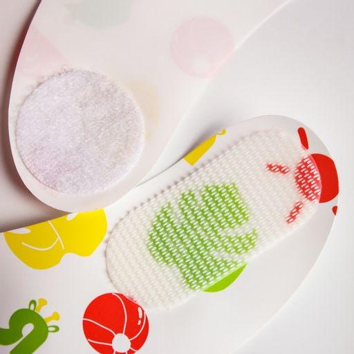 Нагрудник для кормления Крошка Я непромокаемый на липучке, цвет желтый  фото 3