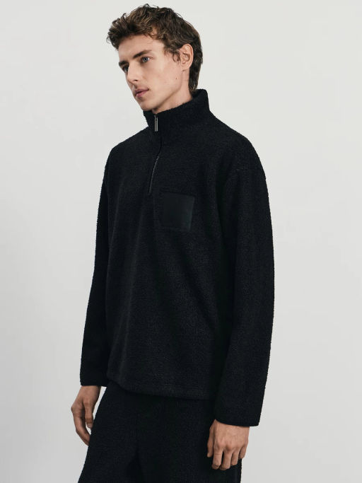 Толстовка relax fit с нашивкой / Zarina