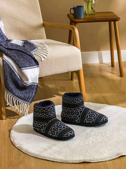 Nak??l? Erkek Ev Botu