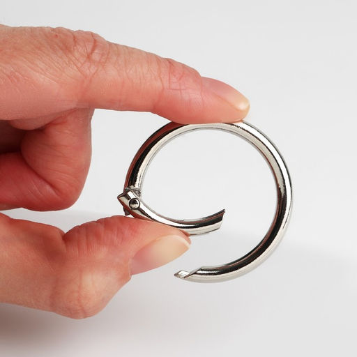 Цена за 100 шт. Кольцо-карабин, d=32/40 мм, толщина - 4 мм, цвет серебряный