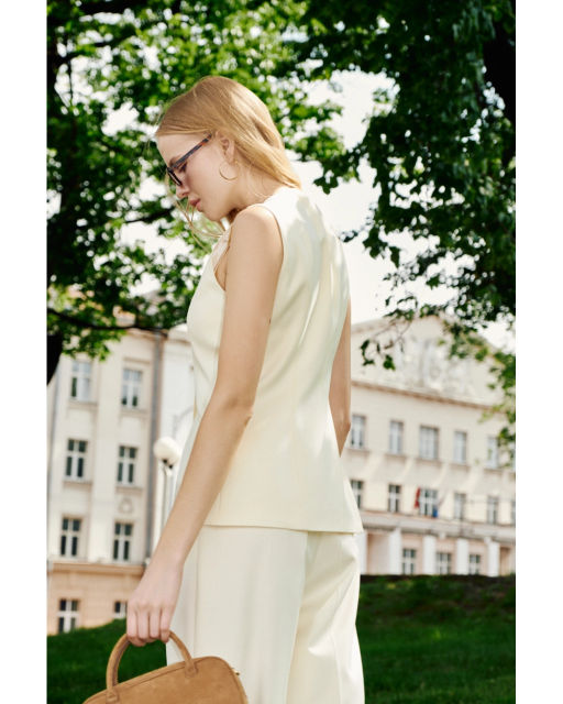 Жилет THE VERY 2428 сливочное масло  фото 8