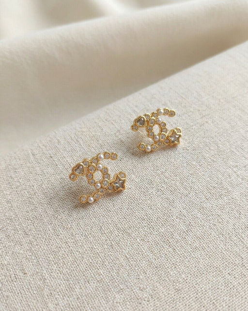 Стильные серьги