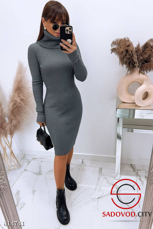 Платье женское однотонное