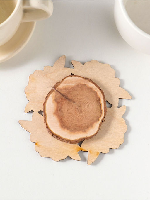 Цена за 2 шт. Подставка под горячее «Цветы», вид 3, 11см, можжевельник, фанера