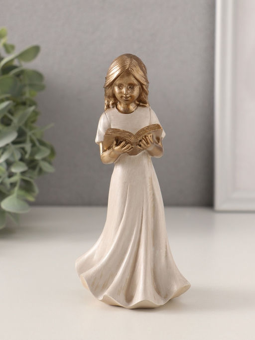 Фигурка полистоун «Девочка с книгой», 7.5×6.5×15 см