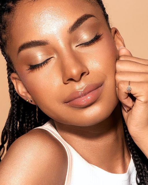 Хайлайтер More Than Glow Highlighter, 020 Supreme Rose Beam розовый - Catrice фото 4