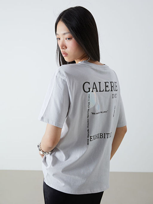 Bisiklet Yaka Bask?l? Oversize Kad?n Ti??rt