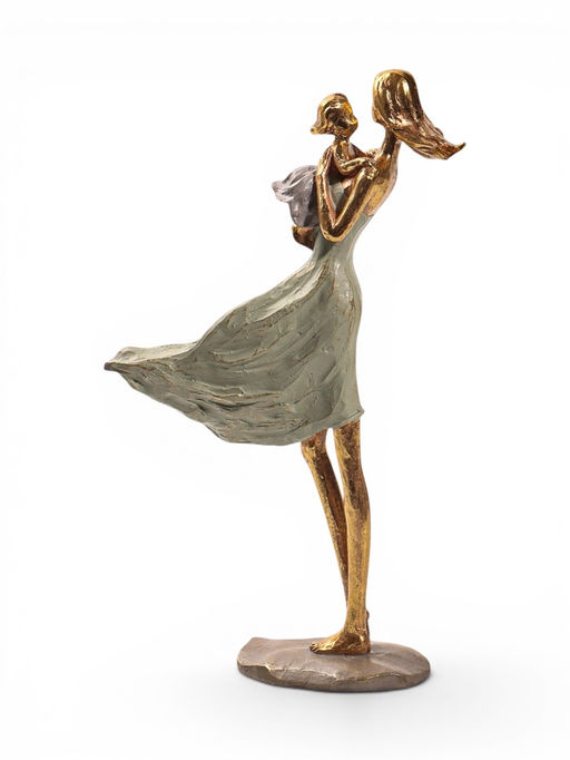 Фигурка декоративная «Мама с дочкой на руках», 20×8×31 см