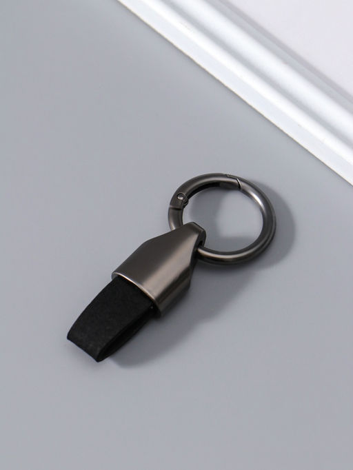 Цена за 2 шт. Брелок для ключей Cartage, на ремешке, чёрный хром, 3.5×8 см