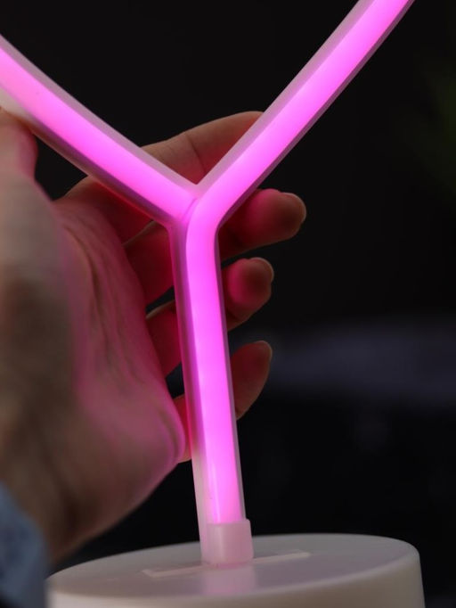 Неоновый LED ночник настольный "Heart", розовое свечение (30,5х20 см)