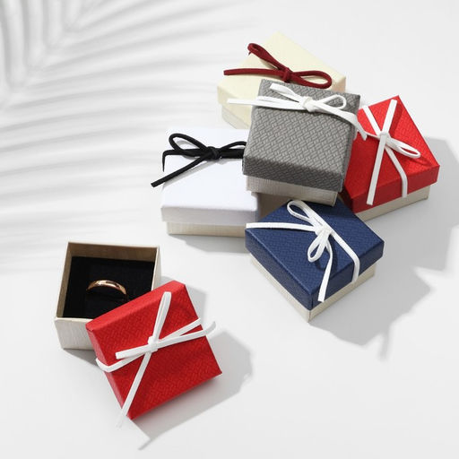 Цена за 6 шт. Коробочка подарочная под кольцо/серьги «Замшевый бантик», 5×5 (размер полезной части 4.5×4.5 см), МИКС