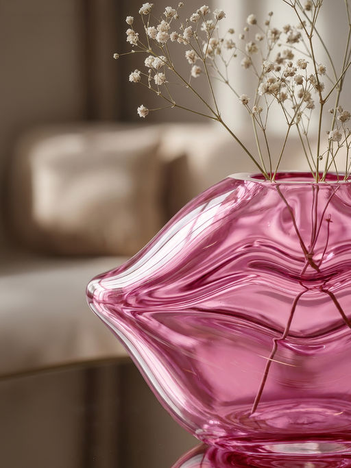 Ваза 14,8*7,5*9,5 см 300 мл "Губы" розовый, стекло