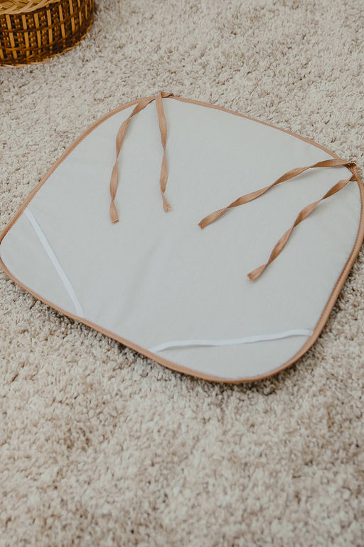 Сидушка на стул квадратная 43х43