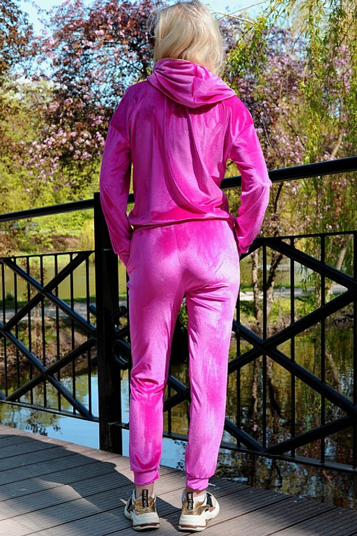 Dollien dres Fuchsia