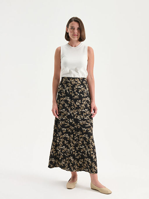 Beli Lastikli ?i?ekli Etek