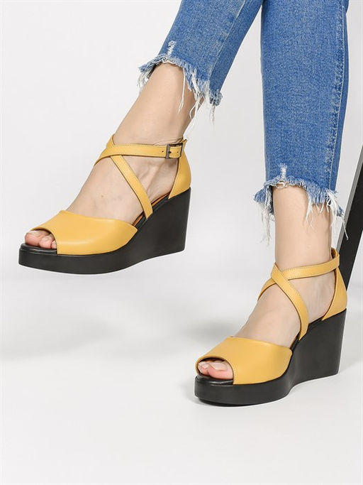 Босоножки 127-04-134