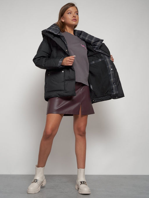 Зимняя женская куртка модная с капюшоном черного цвета 133105Ch