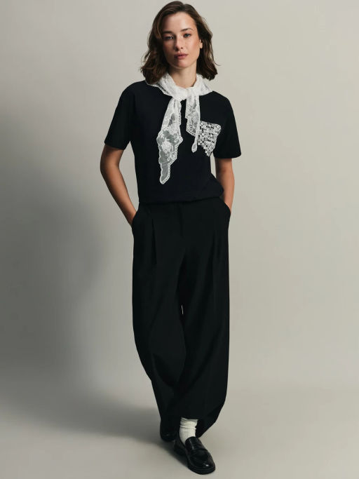 Футболка с объёмным кружевным принтом / Zarina  фото 2