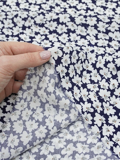Штапель Цветочная кадриль (белые цветы на чернильном), СОРТ2, ш.1.43м, вискоза-100%, 90гр/м.кв - Купава фото 13